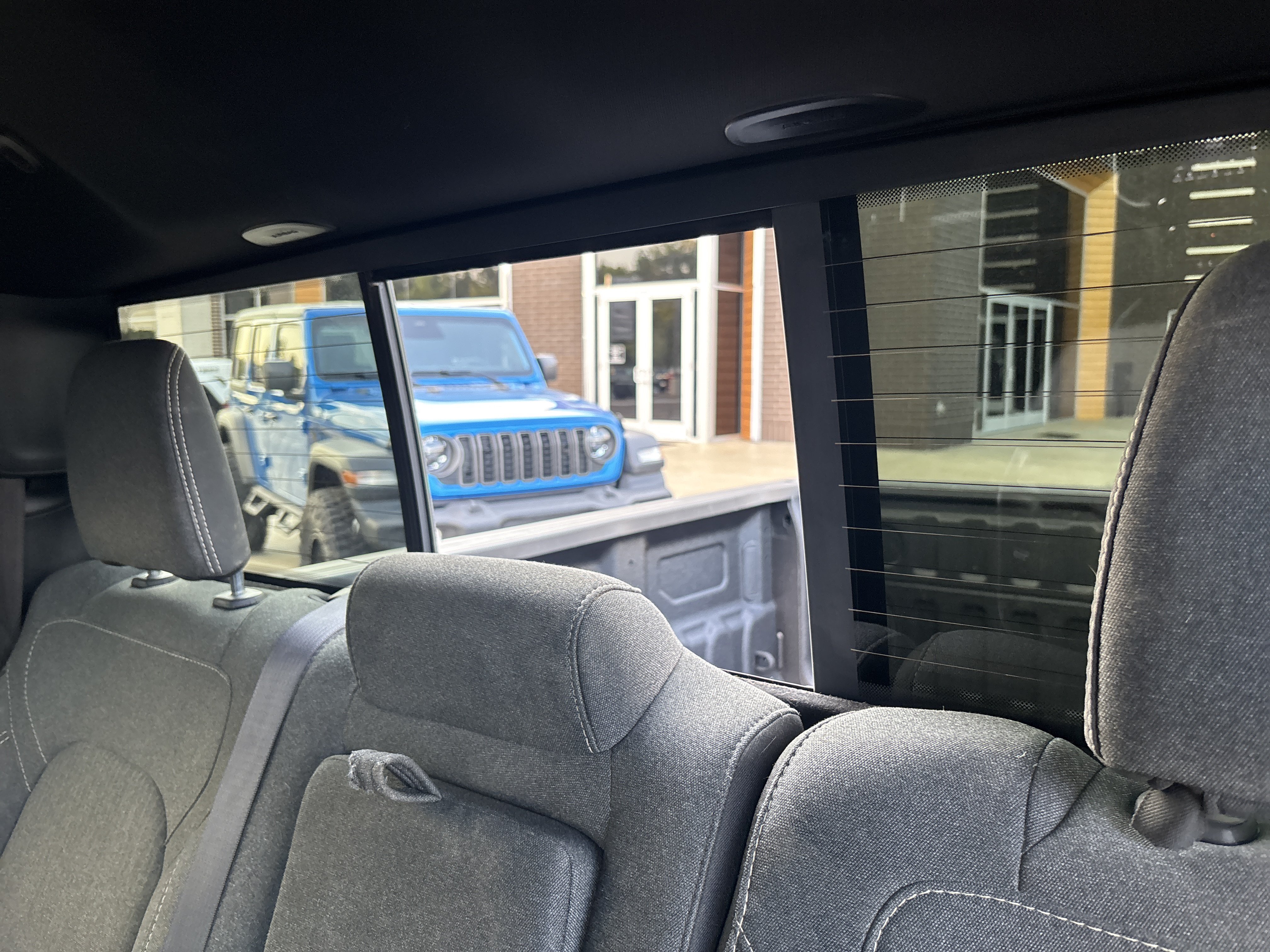 Used 2020 RAM 1500 Big Horn AWD/4WD image 37