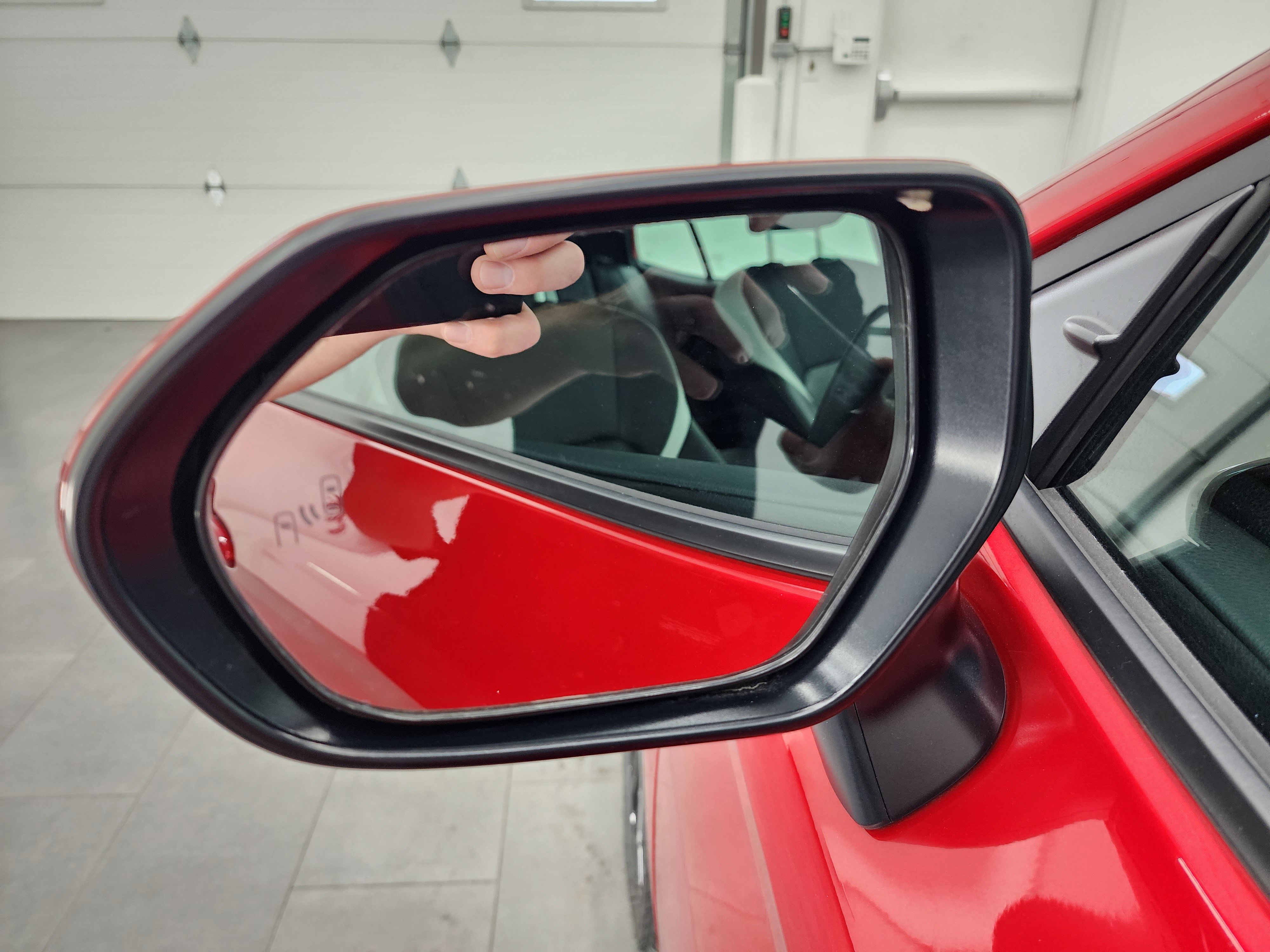 Used 2025 Toyota Camry SE image 35