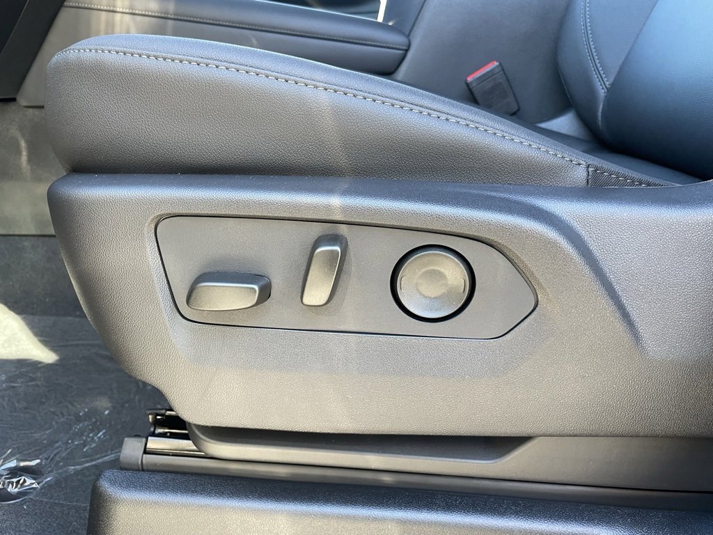 New 2026 Chevrolet Tahoe LT w/ Comfort Package image 12