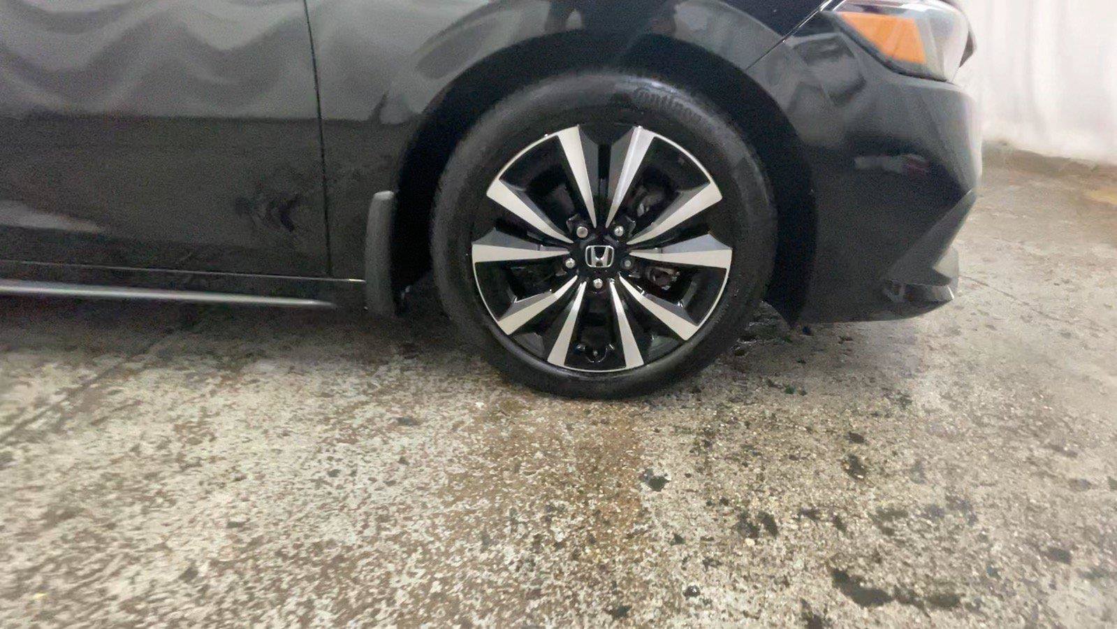 Certified 2024 Honda Civic EX-L image 16