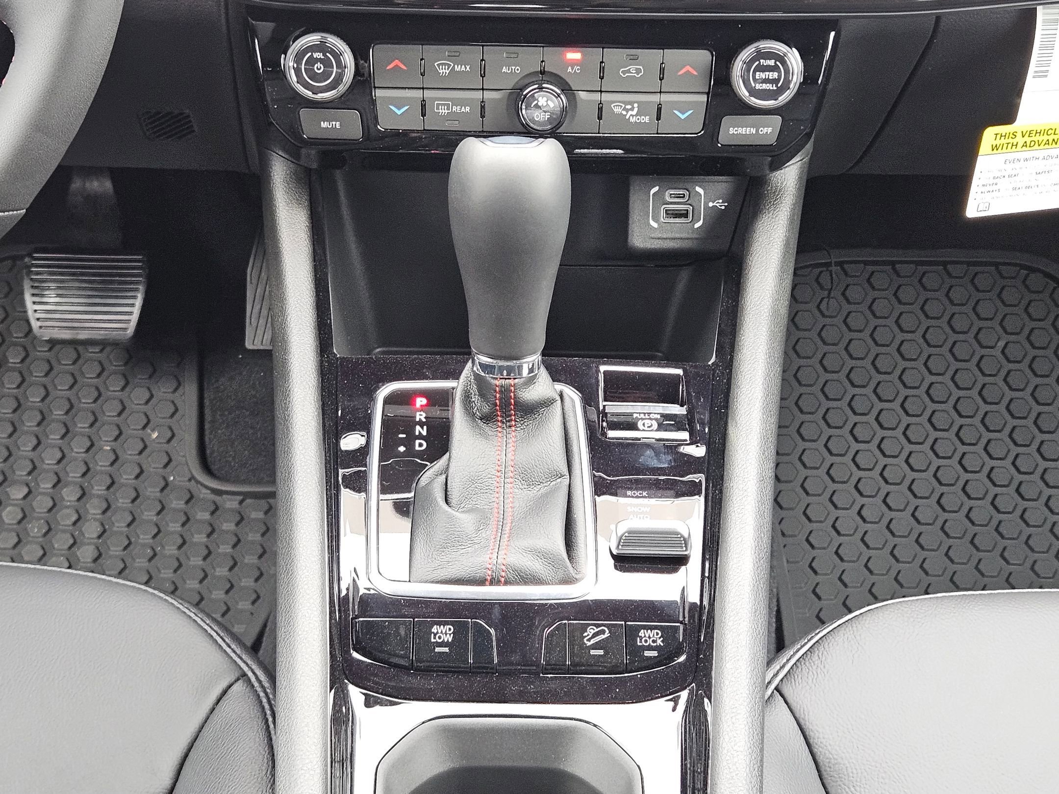 New 2026 Jeep Compass Trailhawk image 17