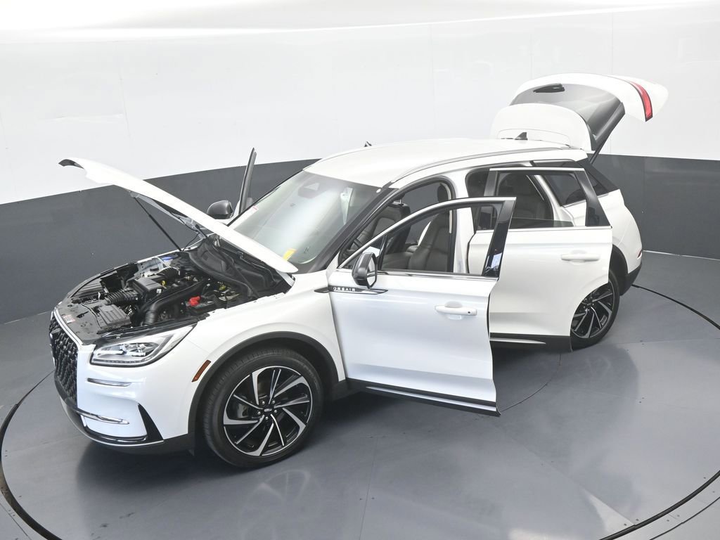 Used 2023 Lincoln Corsair Reserve AWD/4WD image 61