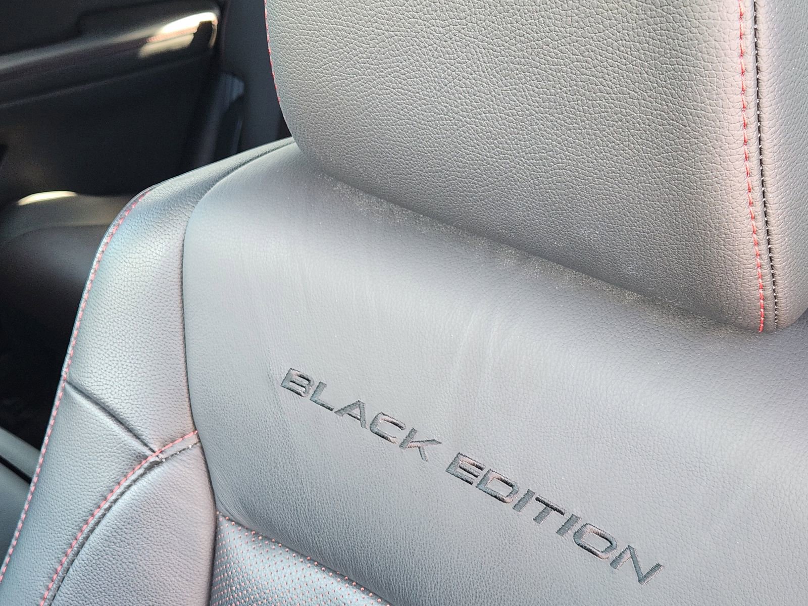 Used 2024 Honda Passport Black Edition image 18