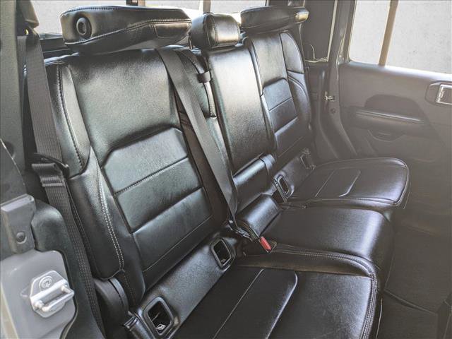 Used 2021 Jeep Gladiator Overland AWD/4WD image 19