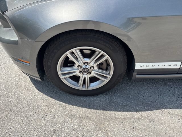 Used 2014 Ford Mustang Coupe RWD image 10
