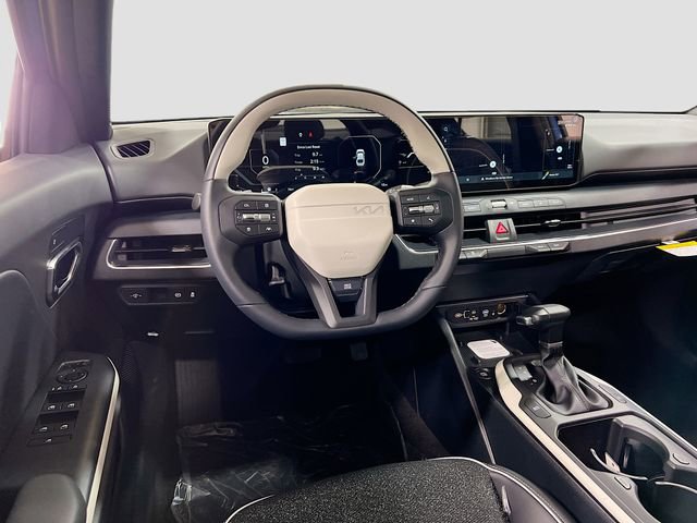New 2025 Kia K4 GT-Line w/ GT-Line Sunroof Package image 23
