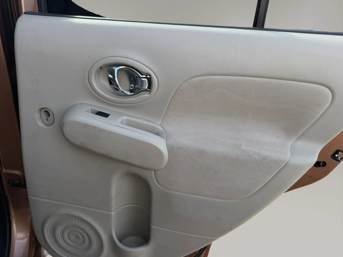 Used 2011 Nissan Cube 1.8 S w/ Interior Designer Pkg FWD image 18