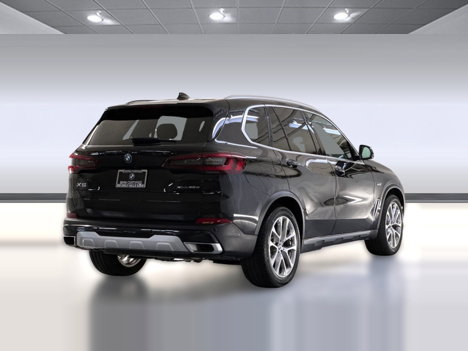 Certified 2023 BMW X5 xDrive45e w/ Climate Comfort Package image 9