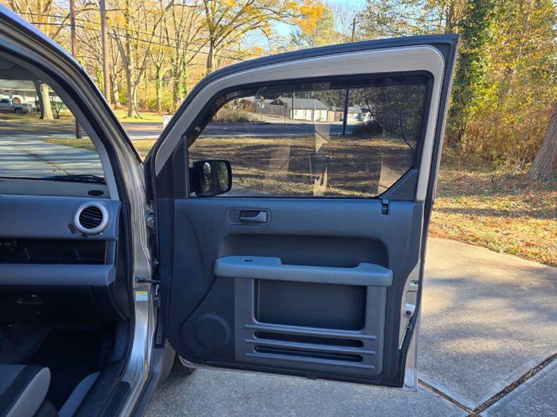 Used 2004 Honda Element EX image 16