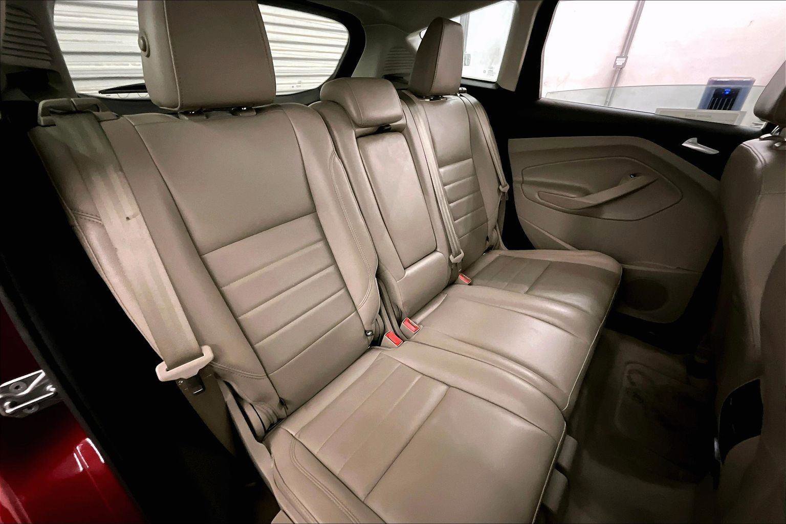 Used 2015 Ford C-MAX Energi SEL w/ Equipment Group 302A image 27