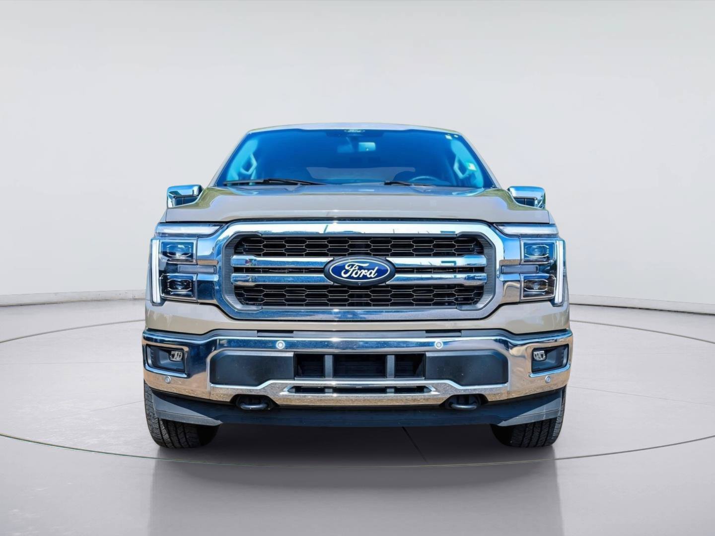 Used 2025 Ford F150 Lariat w/ Equipment Group 501A Mid AWD/4WD image 4