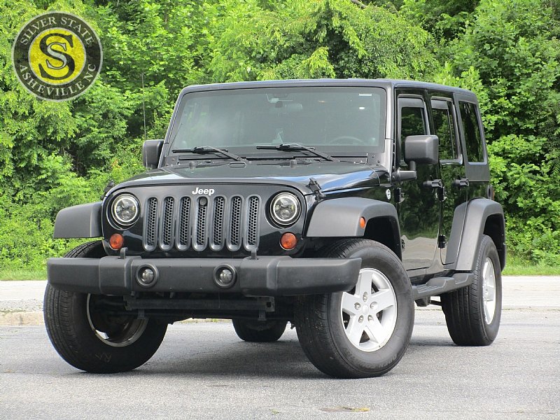 Used 2012 Jeep Wrangler Unlimited Sport image 1