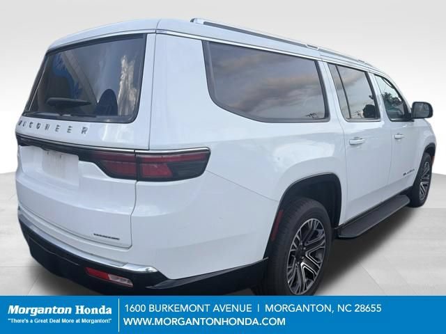 Used 2024 Jeep Wagoneer L Series II w/ Flexible Seating Group AWD/4WD image 8