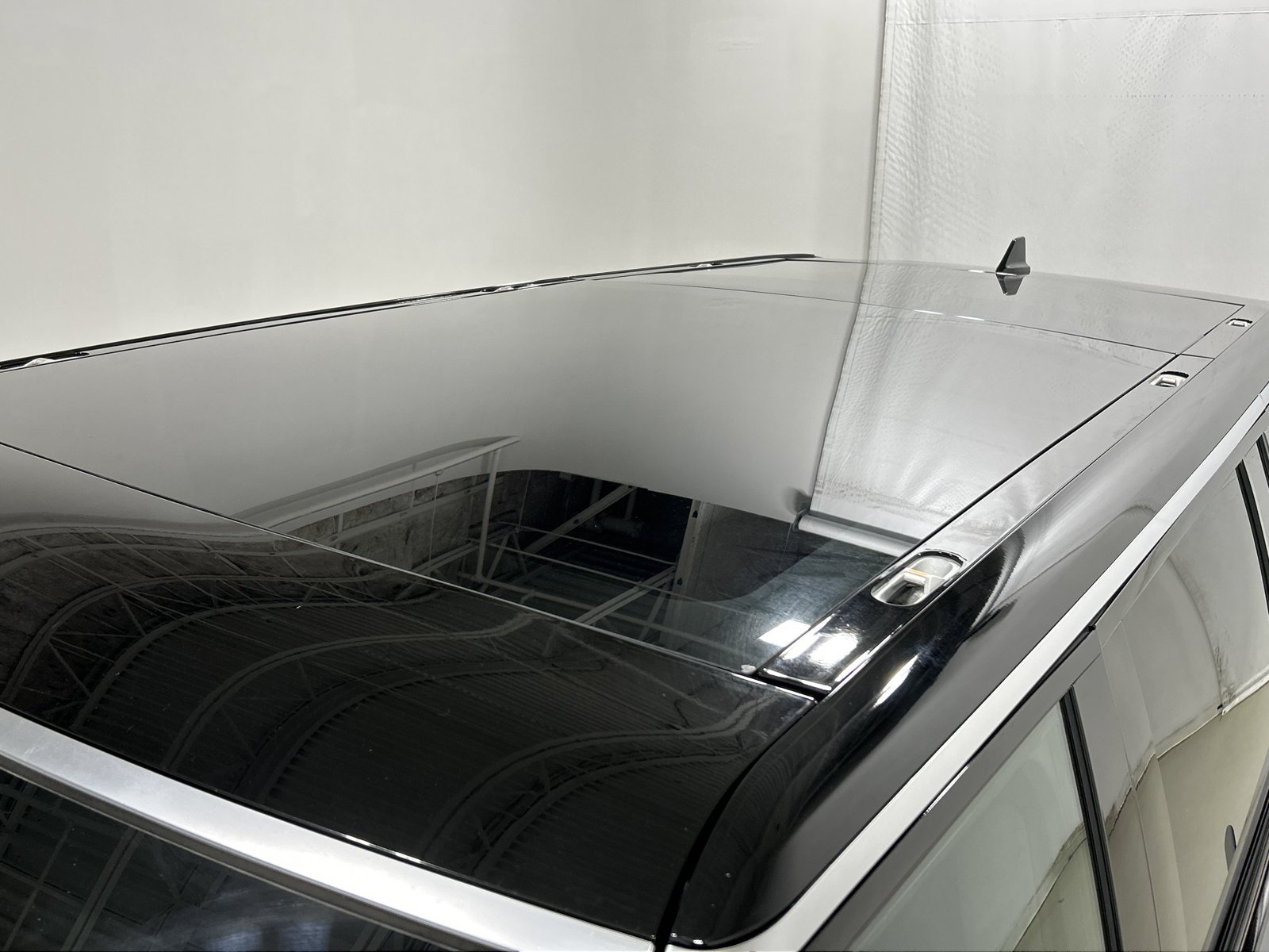 Used 2022 Rivian R1S Launch Edition AWD/4WD image 13