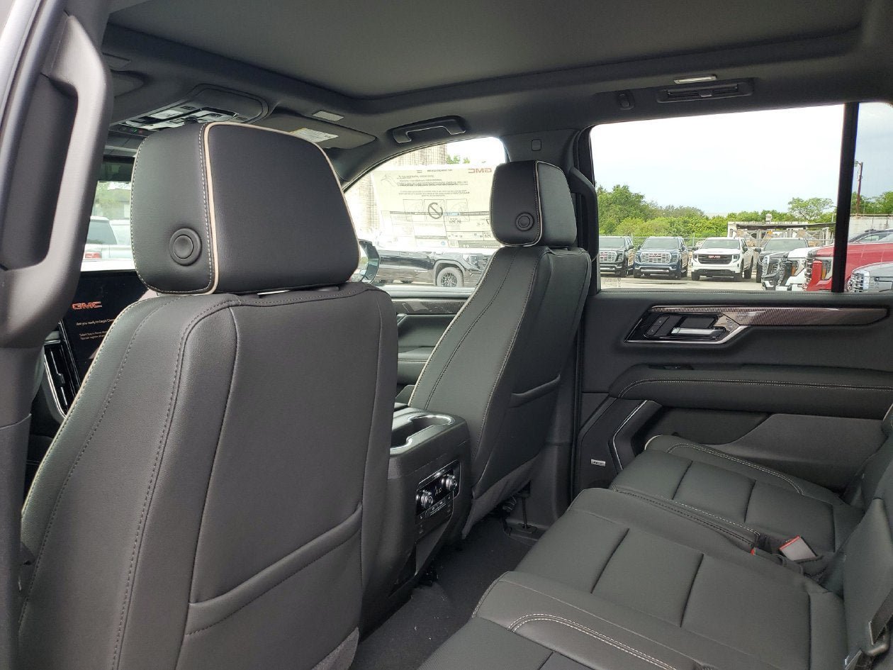 New 2027 GMC Yukon Elevation w/ Elevation Preferred Package RWD image 10
