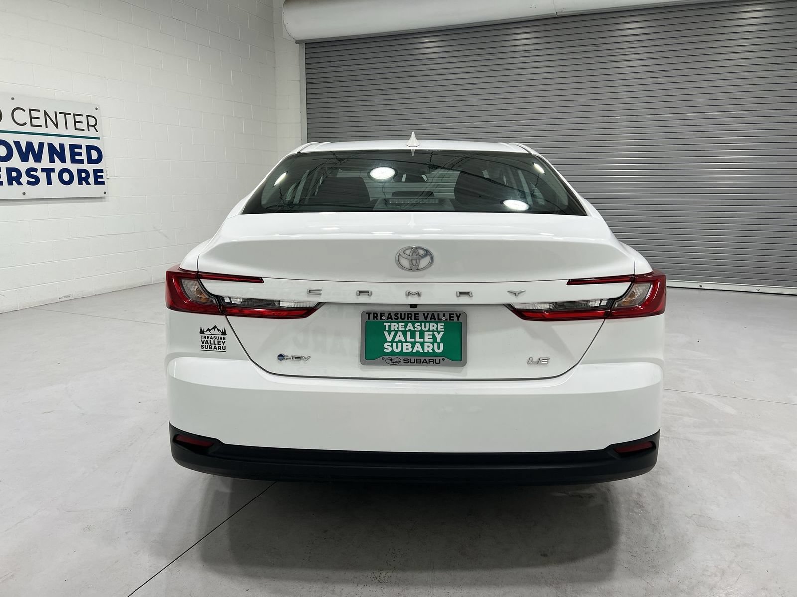 Used 2025 Toyota Camry LE FWD image 7
