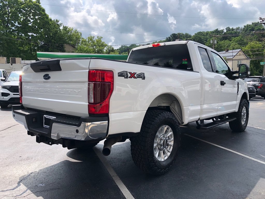 Used 2022 Ford F250 XLT w/ XLT Value Package AWD/4WD image 6