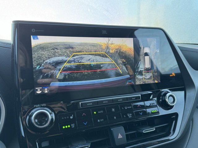 Certified 2022 Toyota Highlander Limited image 4