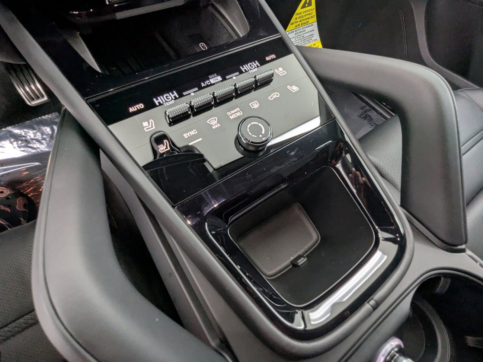 New 2026 Porsche Cayenne GTS image 18