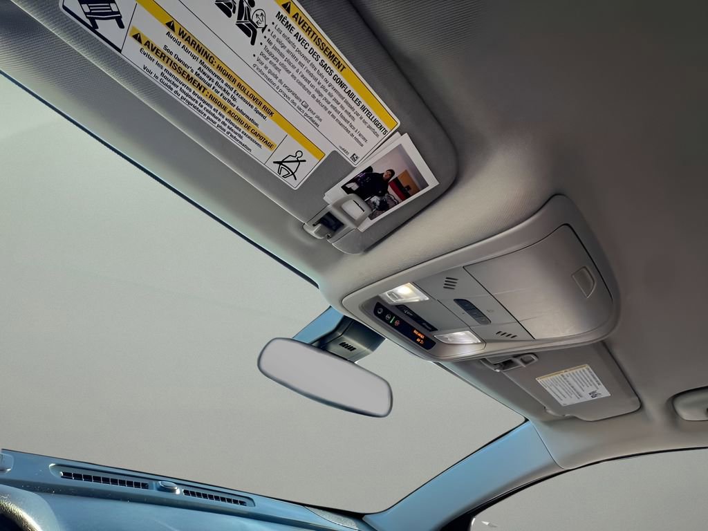 Used 2021 GMC Terrain SLT image 17