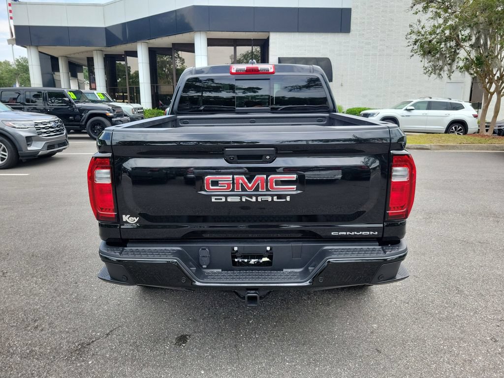 Used 2026 GMC Canyon Denali AWD/4WD image 8