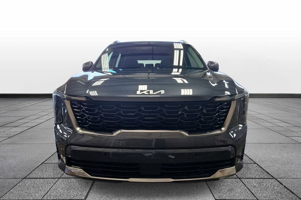 Used 2024 Kia Sorento S image 2