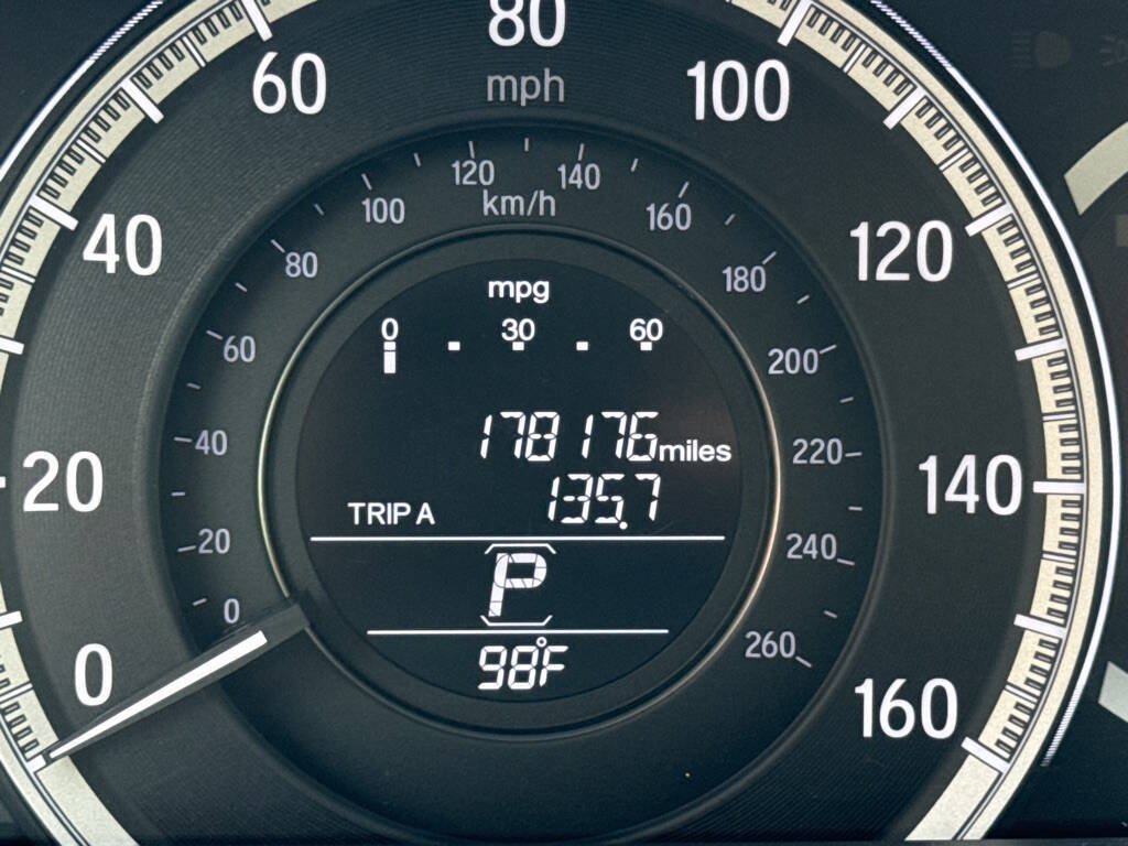 Used 2017 Honda Accord EX-L image 22
