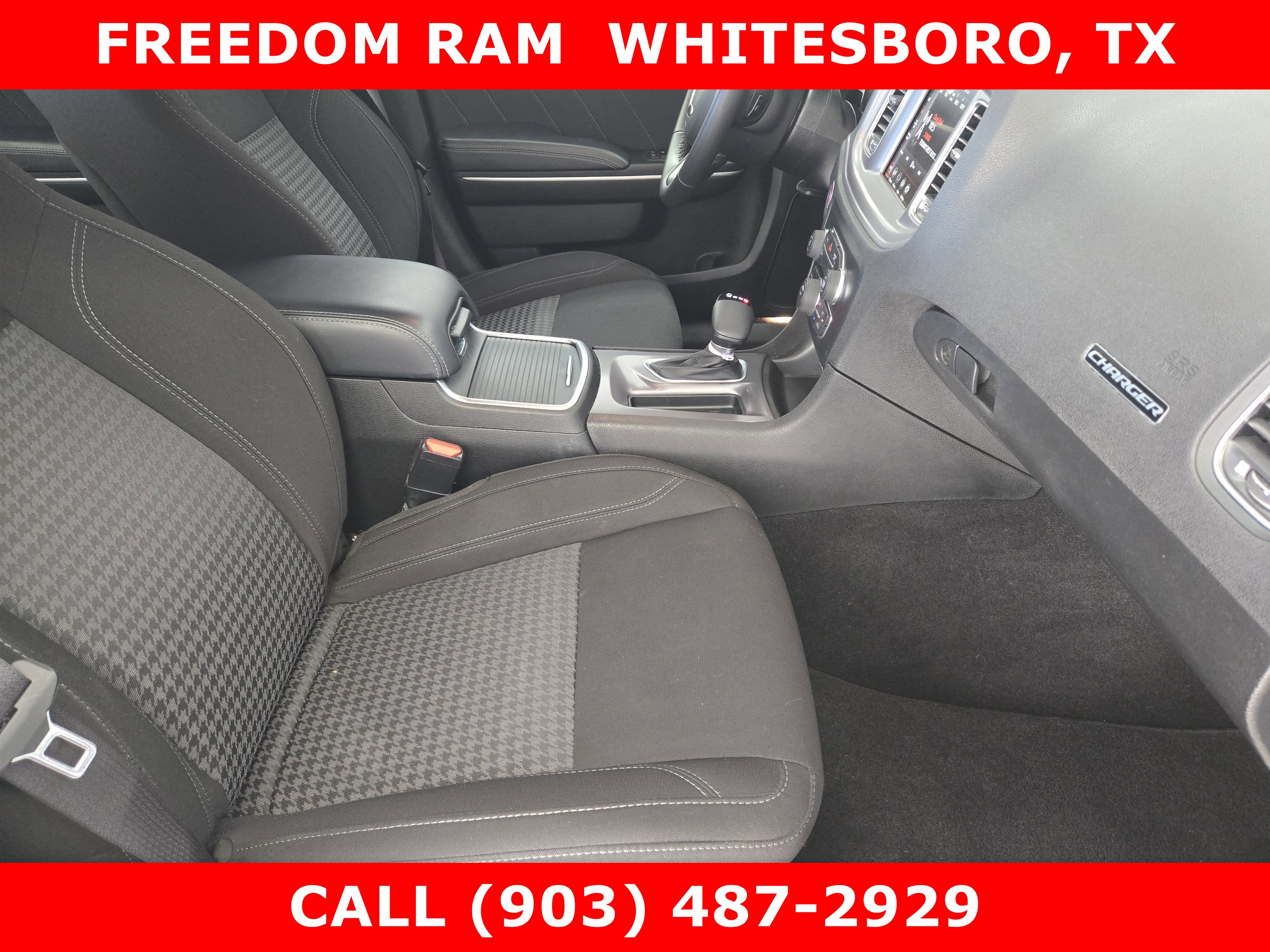 Used 2023 Dodge Charger SXT image 9