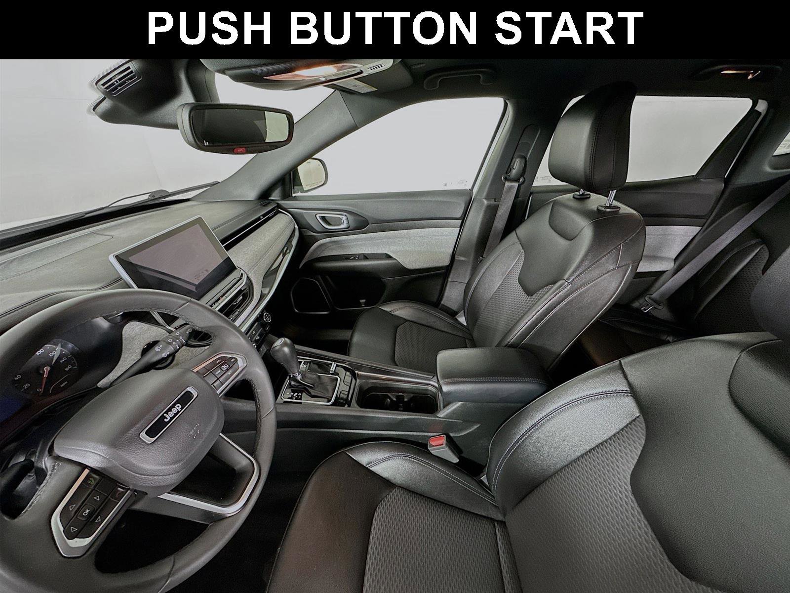 Used 2024 Jeep Compass Latitude image 5