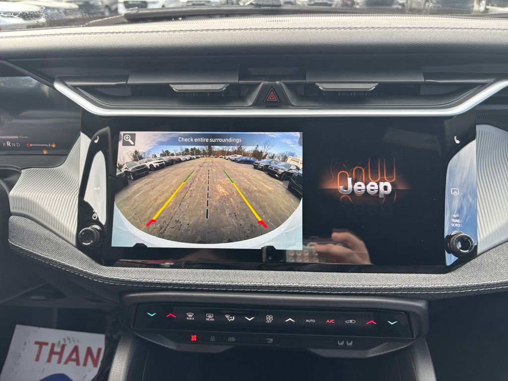 New 2026 Jeep Cherokee Laredo image 18