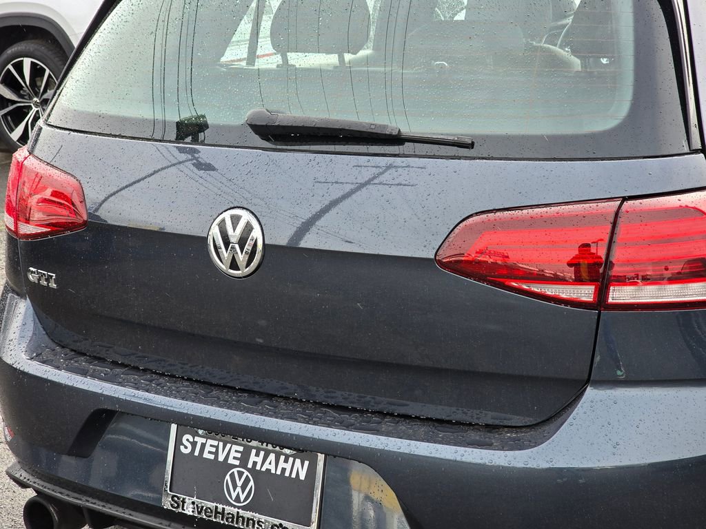 Used 2018 Volkswagen GTI SE w/ SE Leather Package image 13