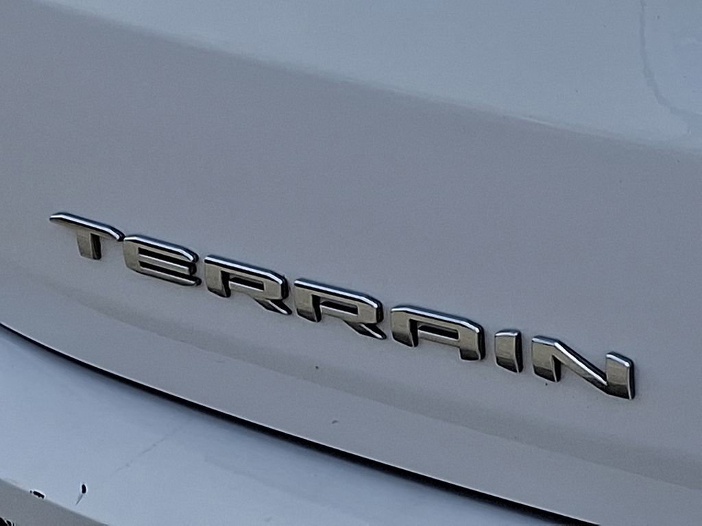 Used 2024 GMC Terrain SLT image 29