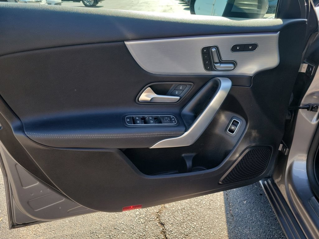 Used 2020 Mercedes-Benz A 220 4MATIC image 23