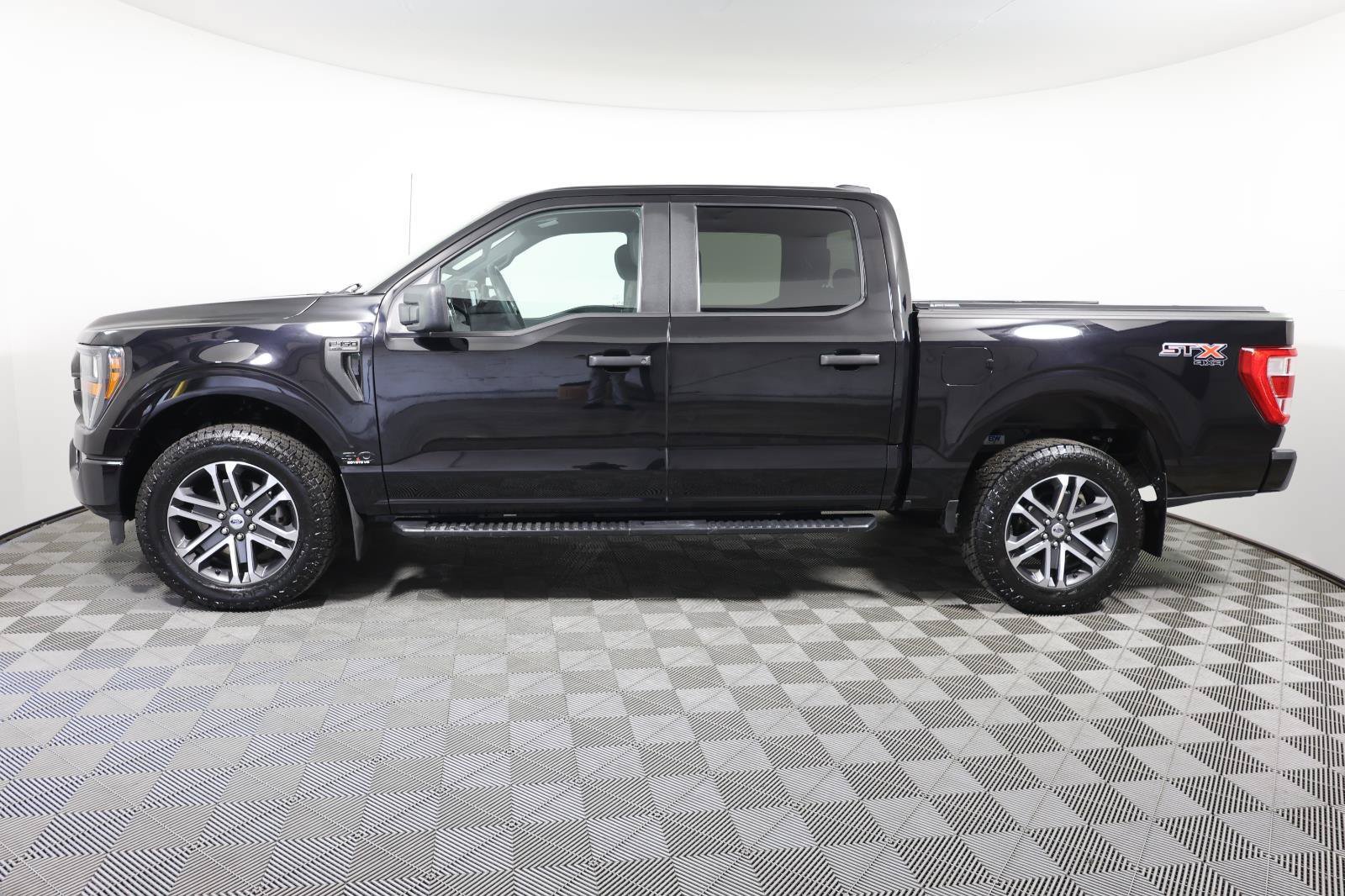 Used 2023 Ford F150 XL w/ STX Appearance Package AWD/4WD image 8