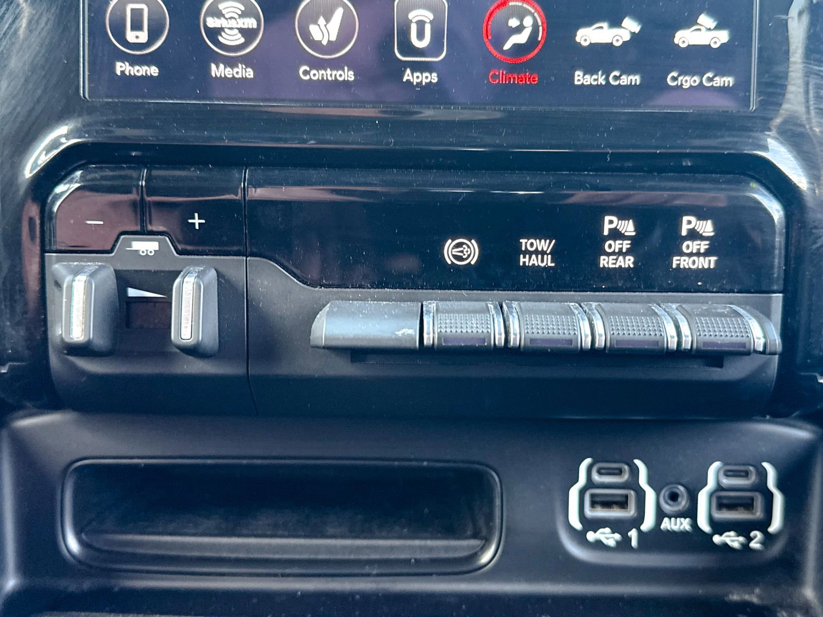 Used 2021 RAM 3500 Laramie image 32