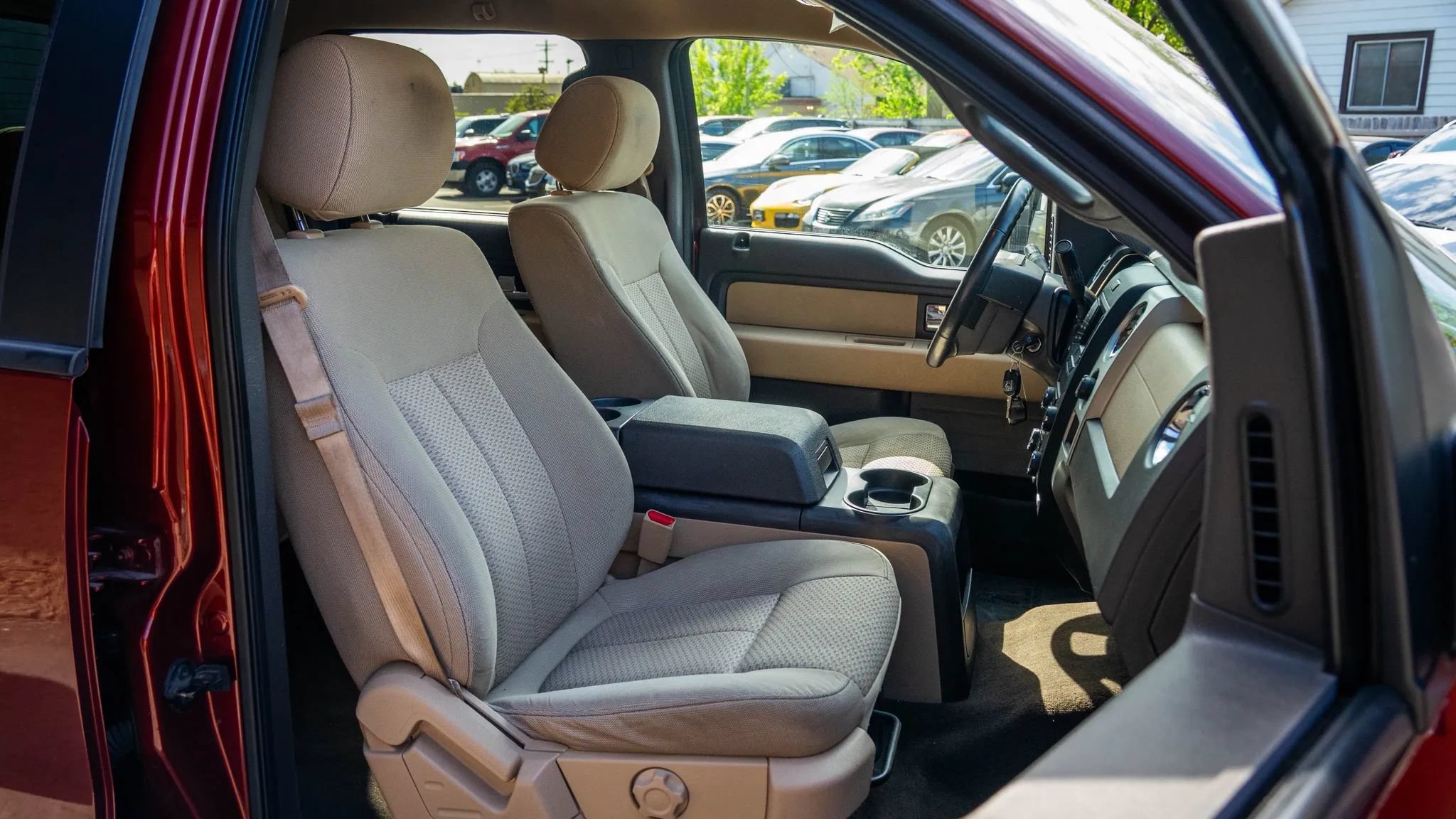 Used 2014 Ford F150 XLT w/ XLT Convenience Package AWD/4WD image 3