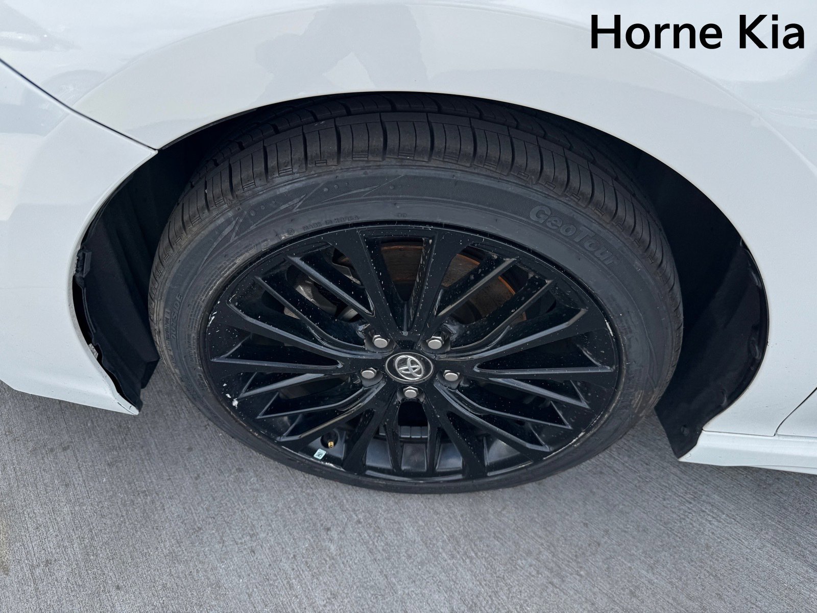 Used 2020 Toyota Camry SE image 8