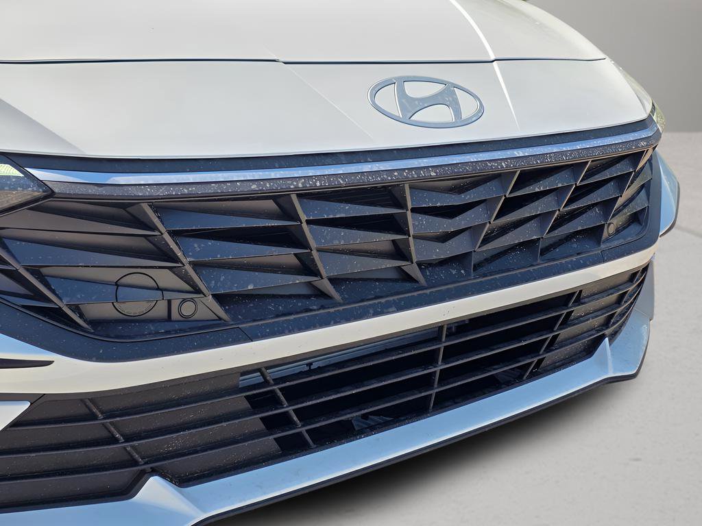 New 2026 Hyundai Elantra SE FWD image 9