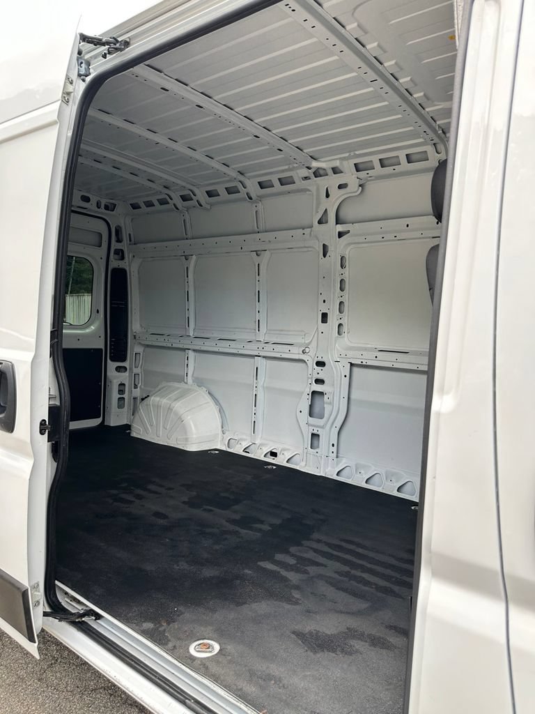 Used 2023 RAM ProMaster 2500 FWD image 26