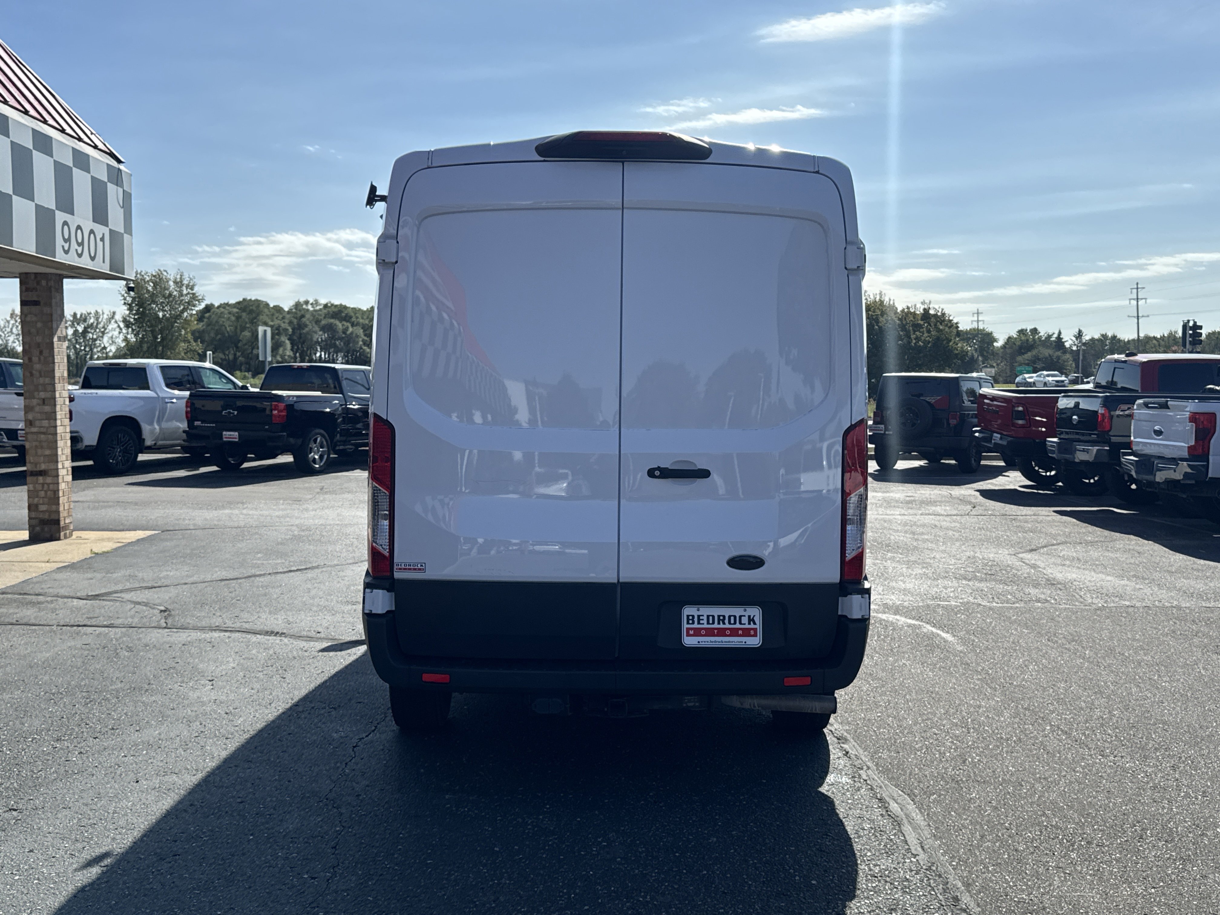 Used 2022 Ford Transit 250 Medium Roof w/ Load Area Protection Package image 6