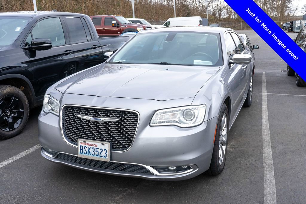 Used 2018 Chrysler 300 Limited image 1
