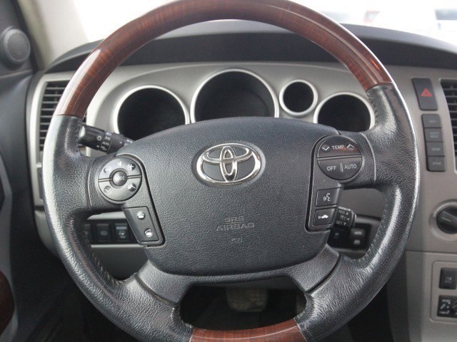 Used 2012 Toyota Sequoia Platinum image 19