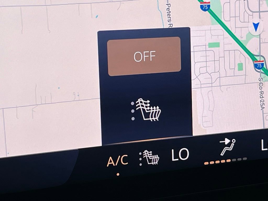 New 2025 Buick Enclave Preferred w/ Power Package image 6