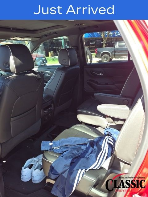 Used 2023 Chevrolet Traverse Premier image 23