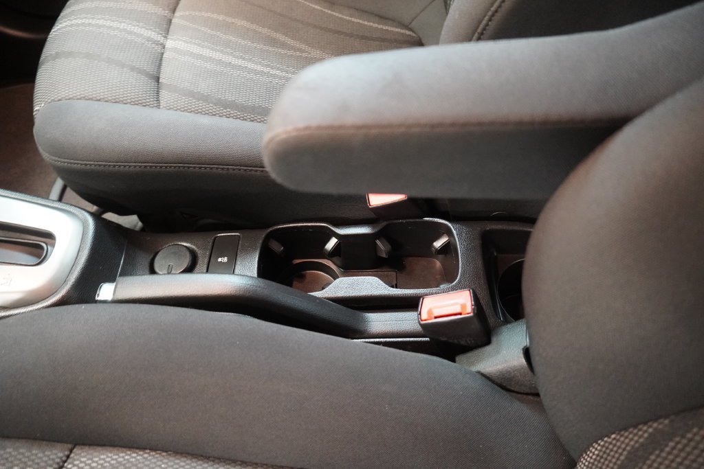 Used 2016 Chevrolet Sonic LT FWD image 23