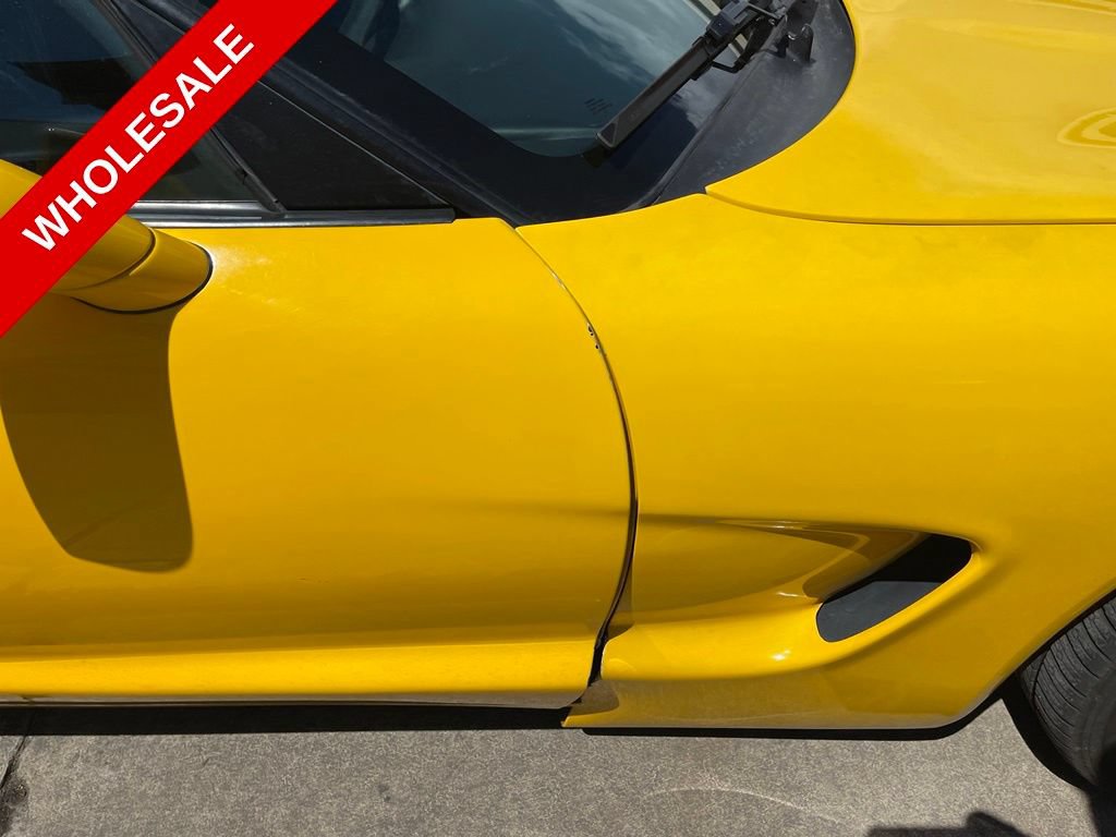 Used 2003 Chevrolet Corvette Coupe RWD image 11
