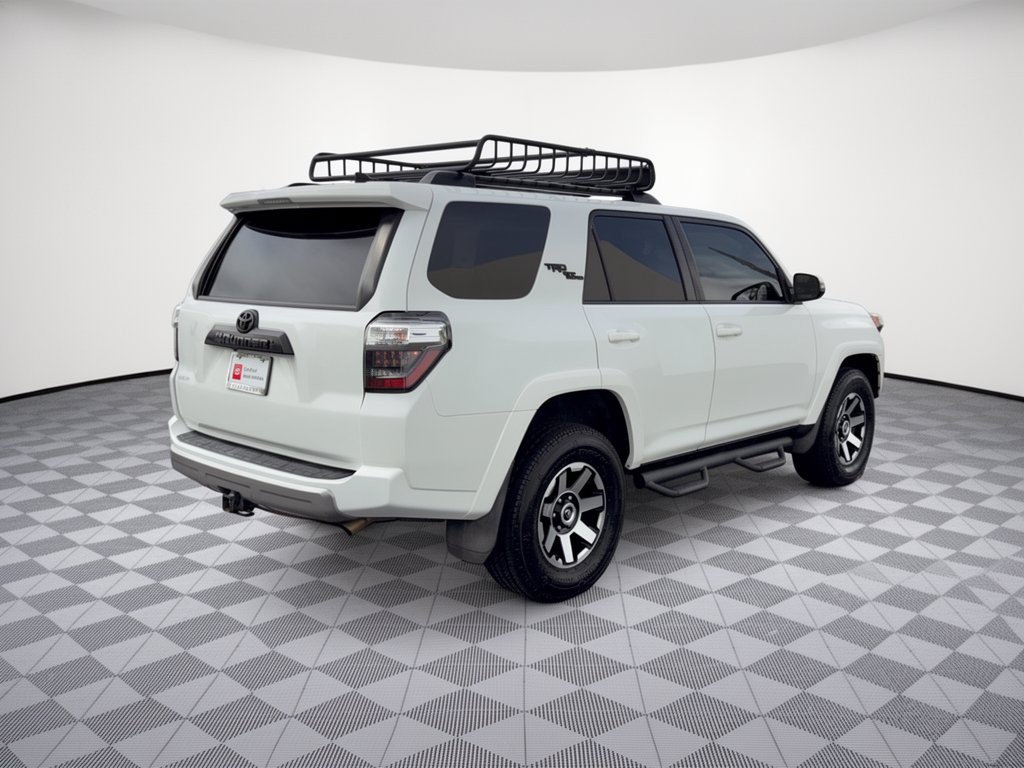 Certified 2022 Toyota 4Runner TRD Off-Road Premium AWD/4WD image 9