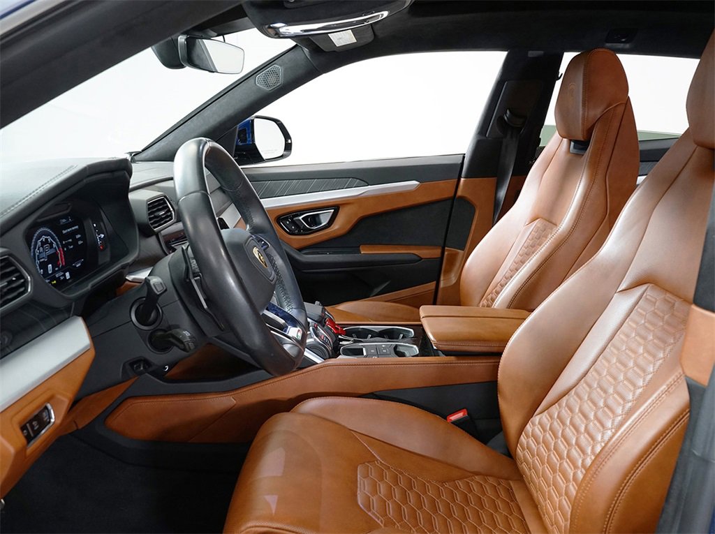 Used 2019 Lamborghini Urus image 19