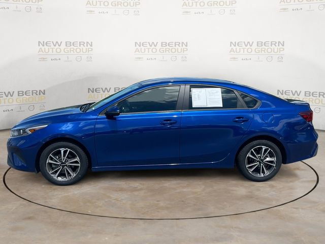 Used 2024 Kia Forte LXS w/ LXS Technology Package FWD image 2