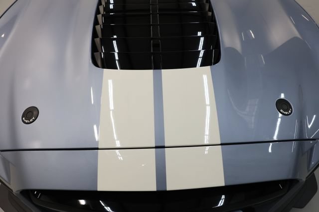 Used 2022 Ford Mustang Shelby GT500 w/ Carbon Fiber Track Pack RWD image 76